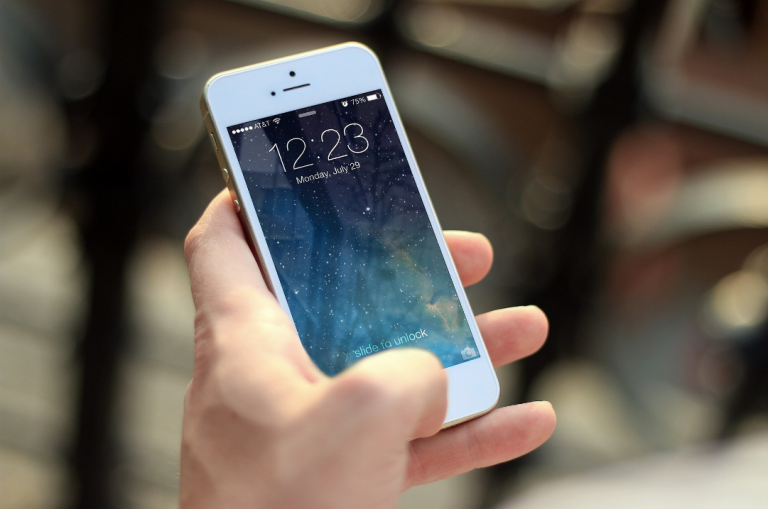 Le marche du smartphone reconditionne : bonne ou mauvaise idee ?